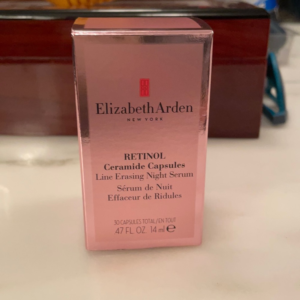 Elizabeth Arden Retinol Ceramide Capsules